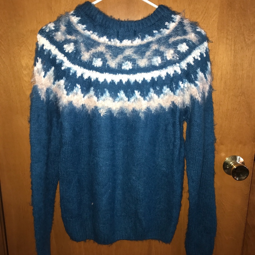 Sweater - Picture 3 of 3